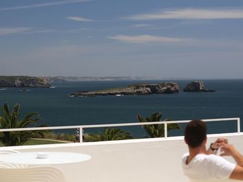 stay inspired by<b>the amazing view</b>