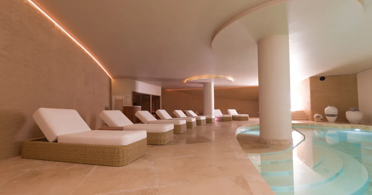Spa & Wellness Castelo Suites Hotel