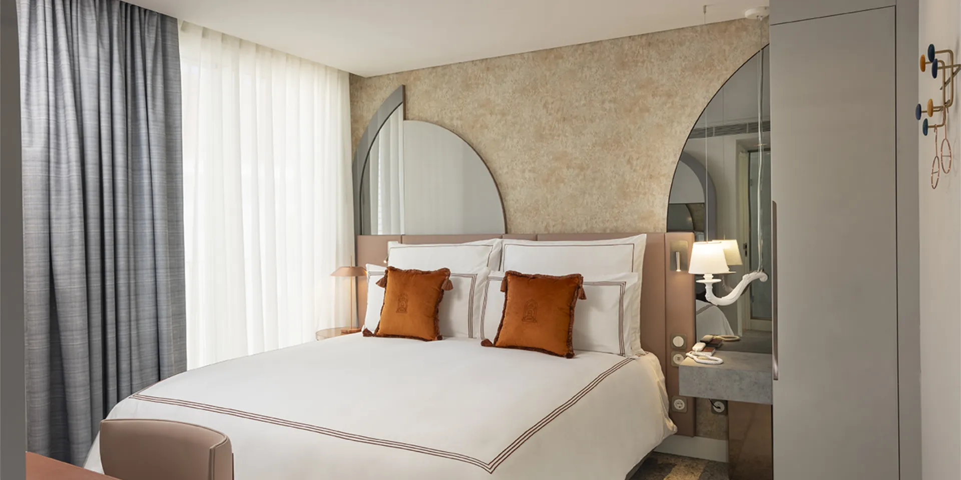 Deluxe room Convent Square Lisbon Hotel Deluxe room Convent Square Lisbon Hotel