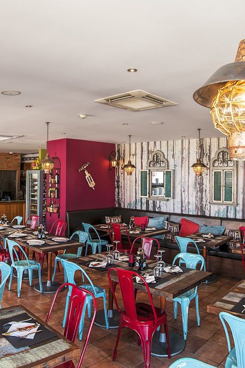 <b>Pizzeria D'Italia</b><span>More below</span>