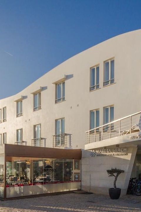 <b>Book Direct</b>Find the best rate here<br><span>View Special Offers</span>