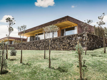 <em>Viver ao ritmo da Natureza</em <br>A tranquilidade do campo junto ao mar!