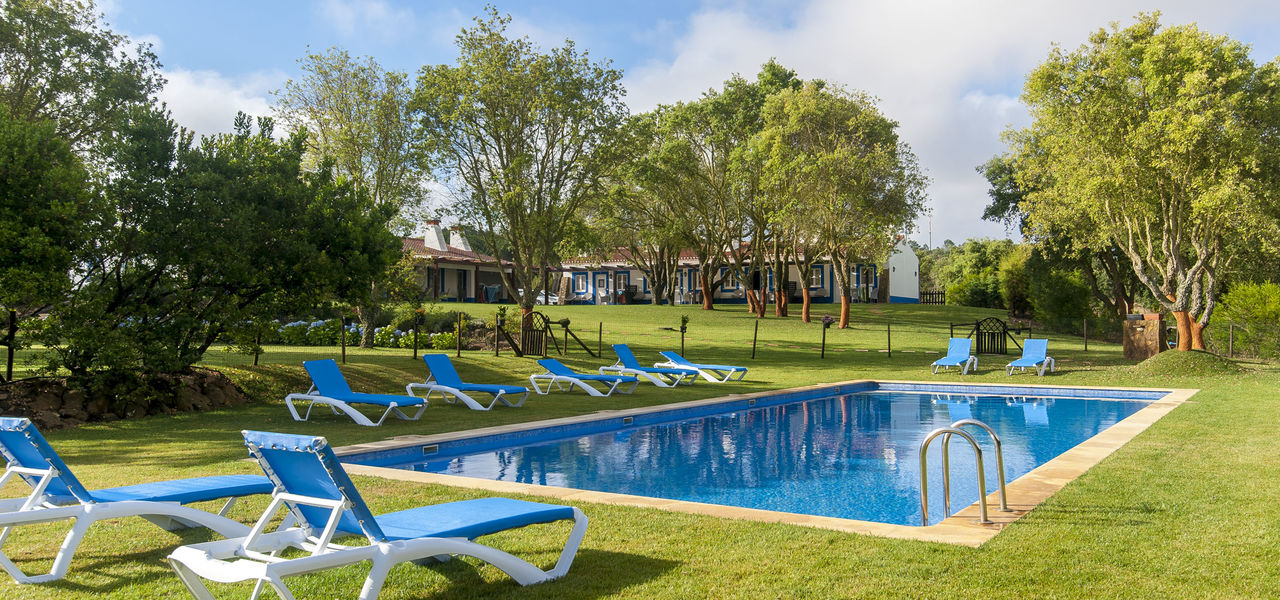 Desfrute a nossa <br> Piscina de água salgada