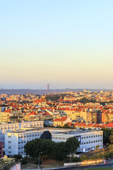 Say hello to<em> Lisboa</em><span>Já tem planos para a sua próxima estadia em Portugal?</span><strong>Reserve aqui</strong>