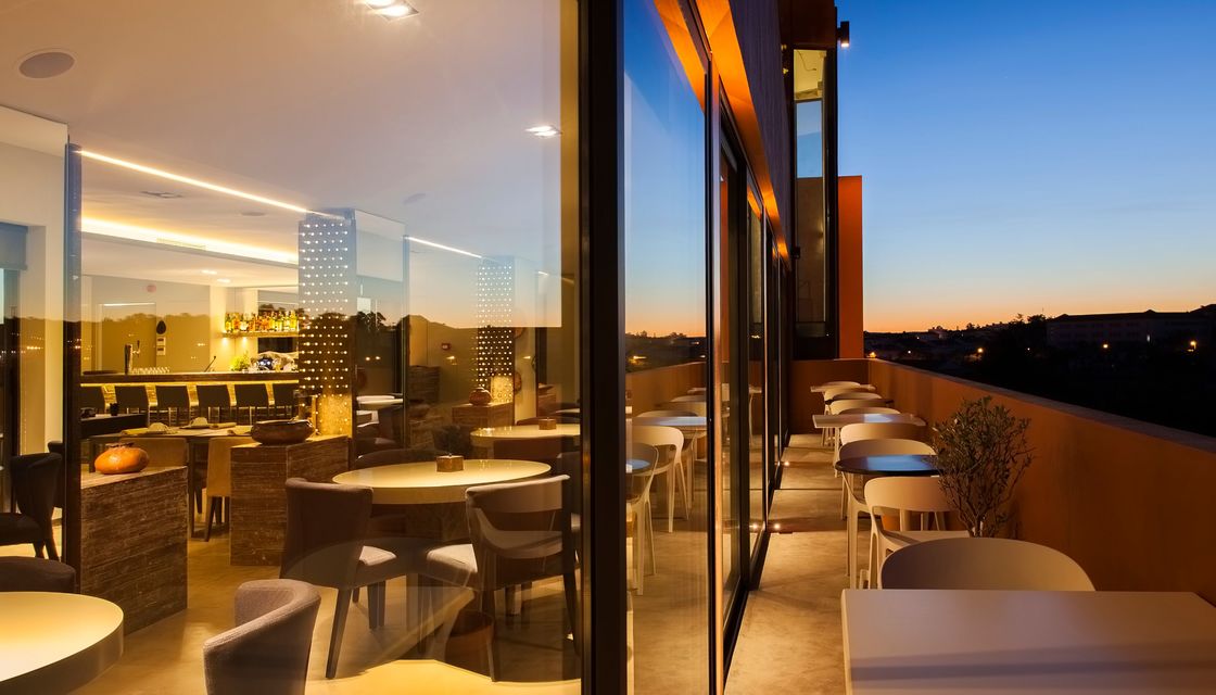 <span>Bem-vindo ao</span> Vitória Stone Hotel